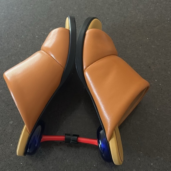 4CCCCEES OSHA Pillow Shoes 7.5 - Picture 4 of 12